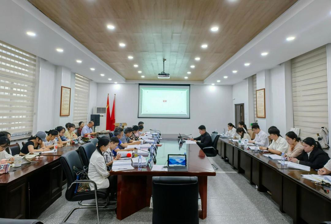 答辩现场2_副本(1).jpeg